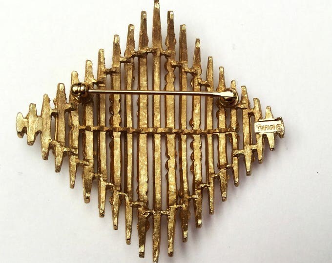 Crown Trifari Rhinestone brooch - Large Diamond Square -Gold metal - Mid century - Atomic Pin