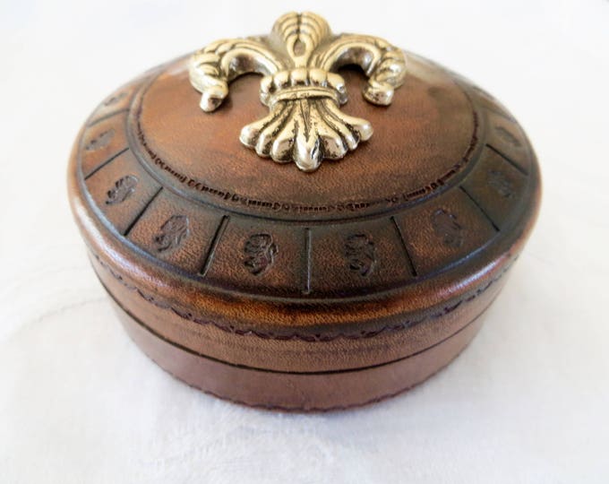 Vintage Fleur De Lis Trinket Box, Leather Vanity Box Gold Fleur De Lis Lid Jewelry Keepsake Box , Vintage Vanity