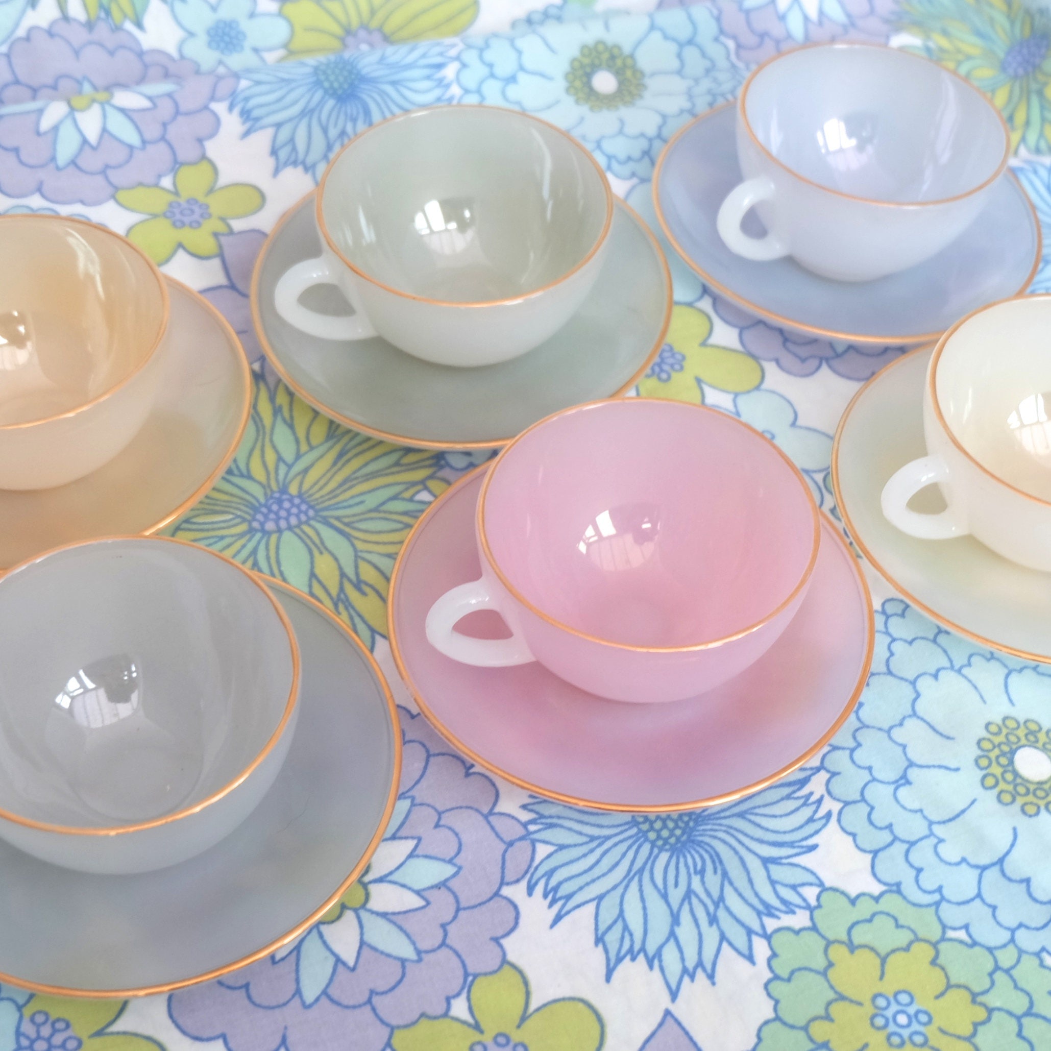 Arcopal Tea Set Opalescent Tea Set Arcopal Cups and Saucers