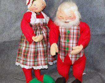 Christmas in July Annalee Santa Claus and Mrs Claus card holders 1980's vintage cloth holiday dolls Meredith NH tagged copyright 1966-1969