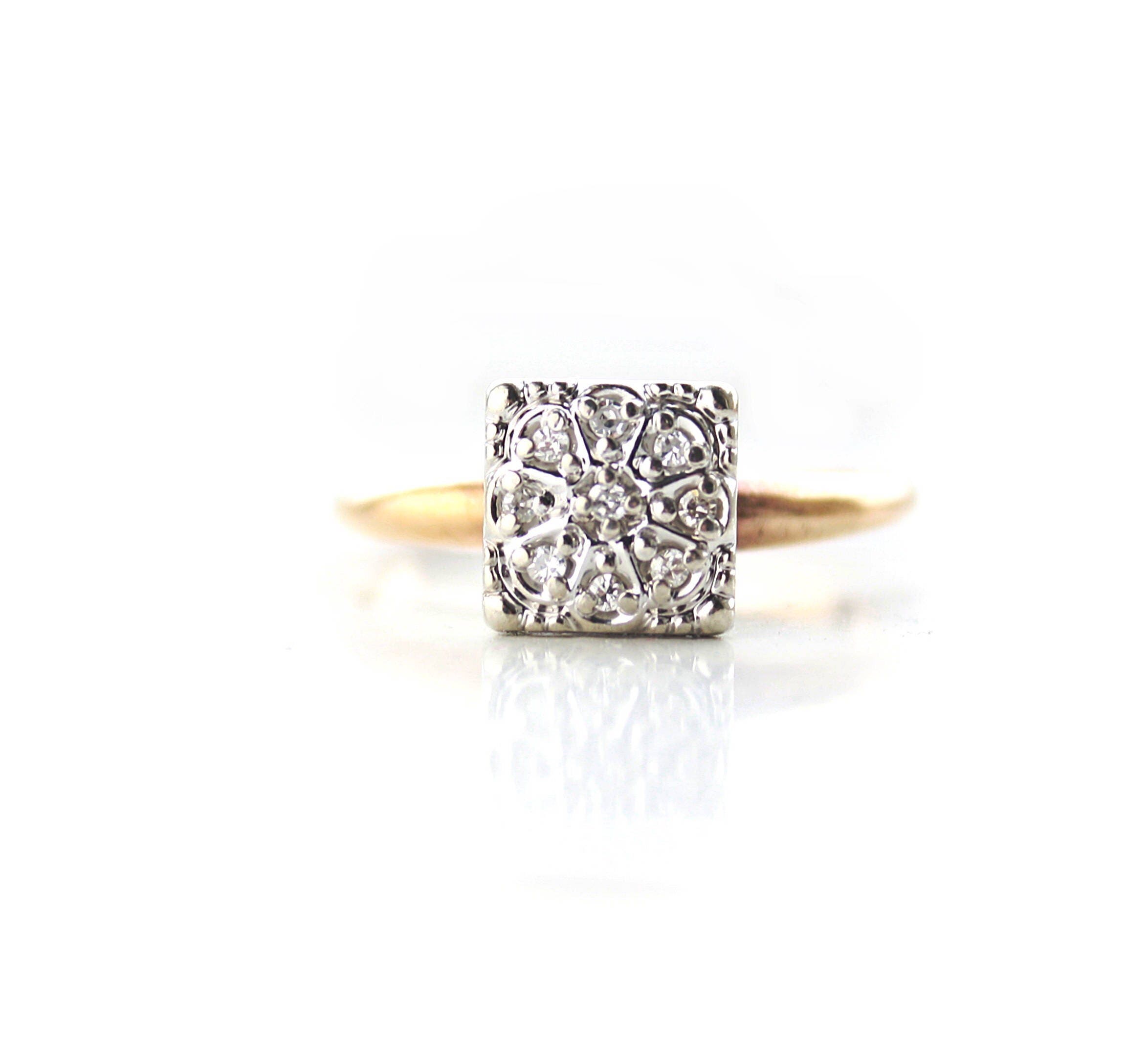 10K Gold Diamond Cluster Ring Size 7.25