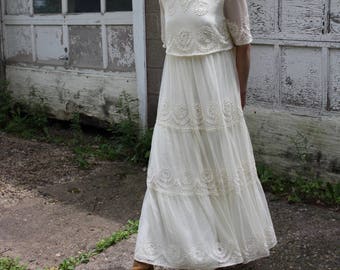 Vintage Lace Wedding Dress Tiered Off-White Gown Sheer Short Sleeve Maxi MARIE ST CLAIRE Small