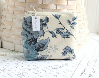 Small Coin Purse Change Purse Card Holder Blue Floral Zipper Pouch