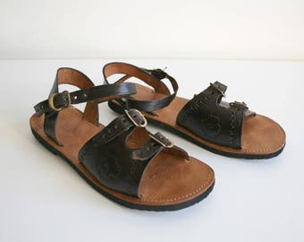 Leather Buckle Huaraches 35
