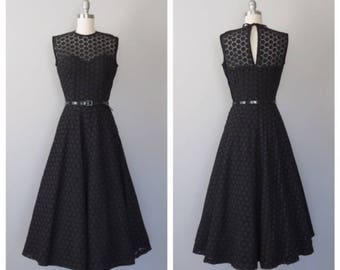 vintage 1950s cotton eyelet party dress size small
