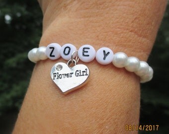 Personalized- flower girl bracelet-Custom-girls wedding jewelry-Monogram bracelet-Little girls-Pearl bracelet-Flower girl gift-stretch