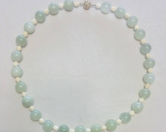 Aventurine and Ivory Bead Necklace