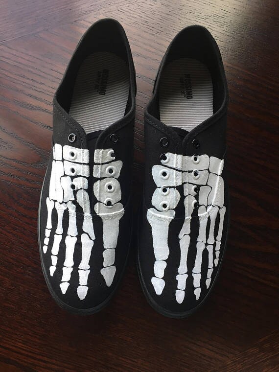 skeleton toes shoes