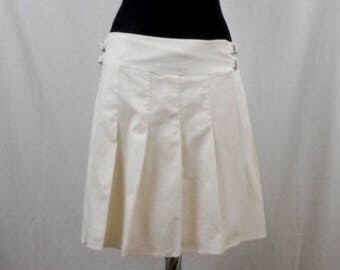 Strenesse Blue, White Skirt, Pleated Skirt, Strenesse Velvet Skirt, Minijupe Portefeuille, White Pleated Skirt, Velvet Skirt, Size 38