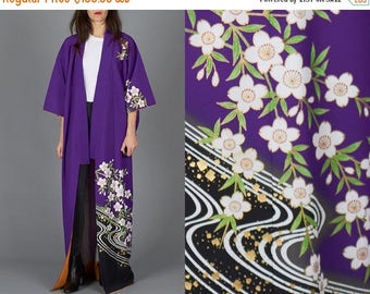 ON SALE Vintage Purple Floral Kimono