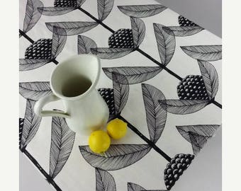 SALE Scandinavian tablecloth | White tablecloth | Rectangle tablecloths | Christmas tablecloth | Blackberry flower tablecloth