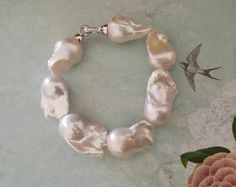 Baroque pearl bracelet | Etsy