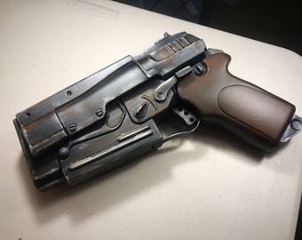 Fallout 4 10mm default pistol RAW cast