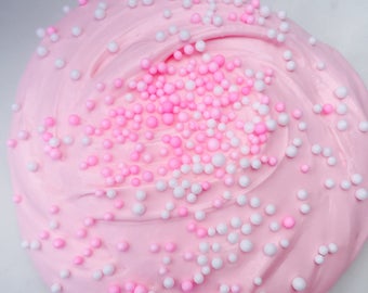 Strawberries 'N' Cream Slime- 12 oz Scented Crunchy Slime!