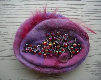 brooch felt Fuchsia