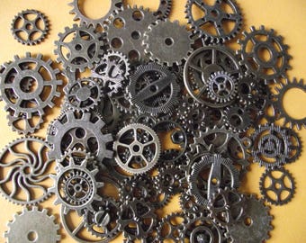Set of 50 watch gears, steampunk, bronze color.