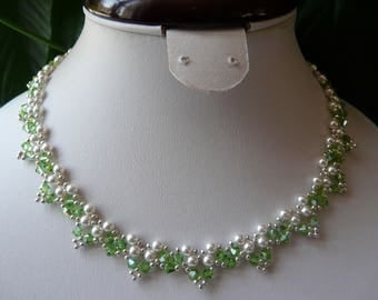 BEADED NECKLACE PEARLY AND PERIDOT SWAROVSKI CRYSTAL