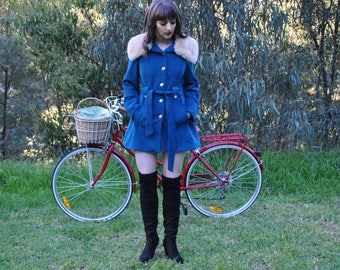 VINTAGE 70s coat with faux fur collar