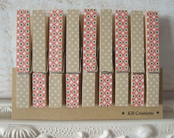 9 clips linens decorated (No. 57) Red & beige