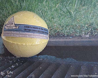 SS Georgie - Stephen King IT - Pennywise inspired Bathbomb
