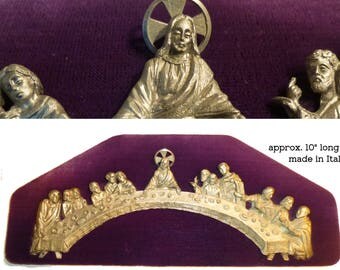Vintage Last Supper Plaque. Made in Italy. Pewter on Purple Velvet. Very Old. Jesus Christ Twelve Disciples. Detailed Christian Art.