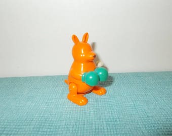 Vintage 1980's TOMY Plastic Boxing Kangaroo Wind Up POP-OVER Toy-Faceless-Free Shipping!