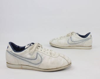 Vintage nike shoes | Etsy