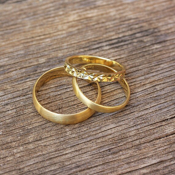 Thin Gold Unique Wedding Ring Diamond Cut Sparkle Finish 14k