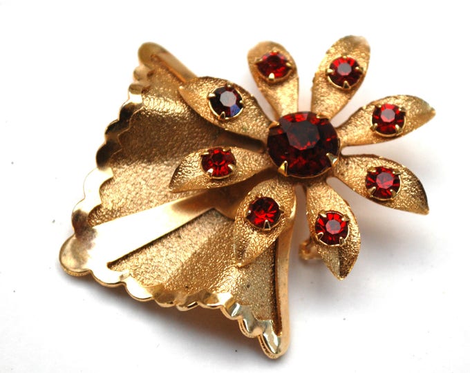 Flower Brooch - Red Rhinestone - gold floral pin - Mid Century - Atomic