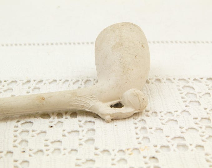 Antique Victorian Unused White Clay Pipe with Footballer's Boot and Ball, Collectible Smoking Accessory, Sporting Curios, Tobacciana France