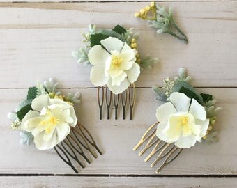 Small Bridal Flower Comb, Ivory Rose Hair Comb, Boho Bridal Comb, Floral Braid Clip, Bridal Shower Flower Comb, Ivory Floral Wildflower Comb