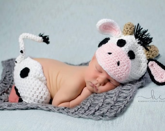 Crochet Cow Newborn Photography Prop/Infant Halloween Costume/Baby Shower Gift/Photography Prop/Farm Cake Smash/Cow Cake Smash