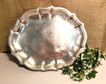 Vintage Silverplate Chippendale Silver Co. Bread Tray / Serving Platter