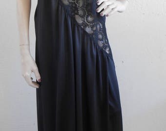 Vintage Nightgown Negligee Lady Romance