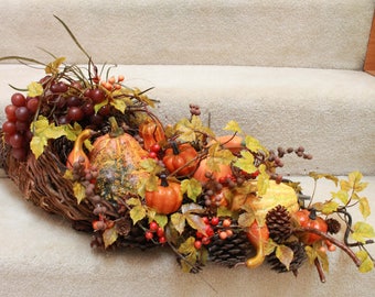 Large Thanksgiving Cornucopia (F17-28)