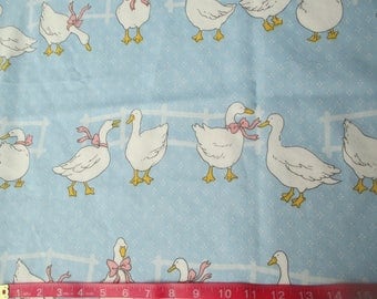 vintage sheet fat quarter, sewing supplies, quilting supplies, floral sheet, bed linen, fat quarters, craft fabric, vintage fabric,