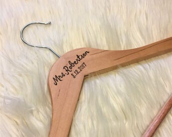 Burned Wooden Hanger,Wooden Hangers,Bridal Hanger,Bridal Hanger Personalized,Bridal Hangers With Name,Wedding Hanger With Name