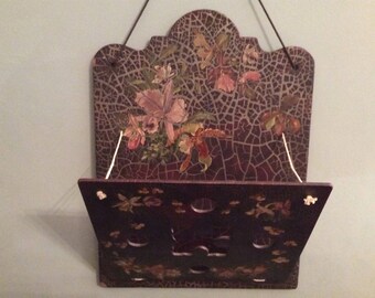 This is the most beautiful Edwardian Papier-mâché Letter Rack.