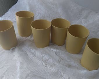 1251 Tupperware Tumblers