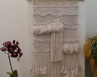 Macrame wall hanging, woven wall hanging, handwoven macrame wall hanging, wall tapestry, fiber art, textile art, boho home decor, tassels