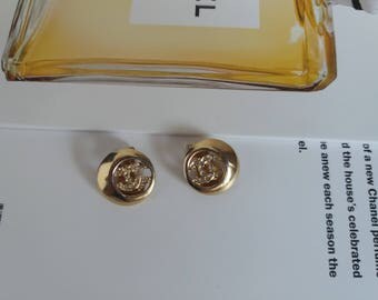 Vintage Chanel CC logo earring | women's earring | CC logo clip-on |
