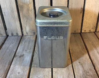 Vintage Beautyware Flour Tin, Vintage Tin, Farmhouse Tin