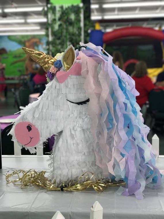 surprise unicorn pinata playset