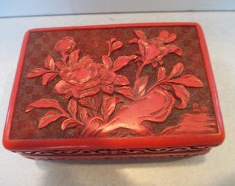Chinese Cinnabar Flower Lacquer Box