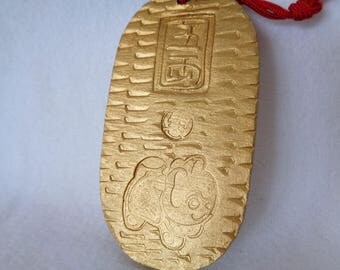 VJ186 : Japanese lucky gold Koban coin ceramic talisman ornament, hand made in Japan