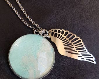 Pendant featuring Ankalia Minty Dragonflies
