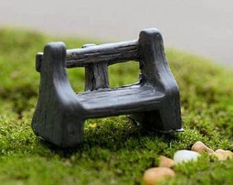 MINIATURE resin: Brown bench
