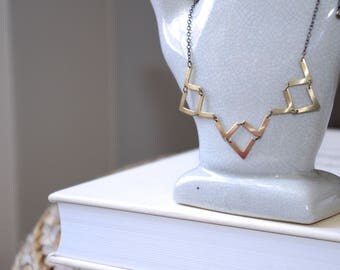 RETRO CHEVRON NECKLACE