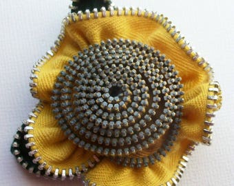 Yellow and Gold Floral Brooch / Zipper Pin by ZipPinning 3088