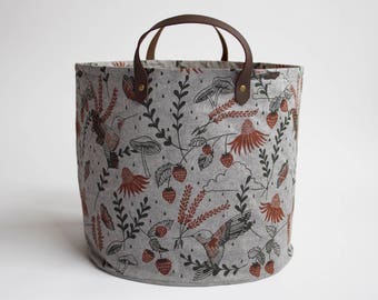 Hummingbirds Medium Basket. Bucket Bag. Storage Bag. Project Bag. Tote. Yarn Basket. Knitting Bag. Fabric Bucket.